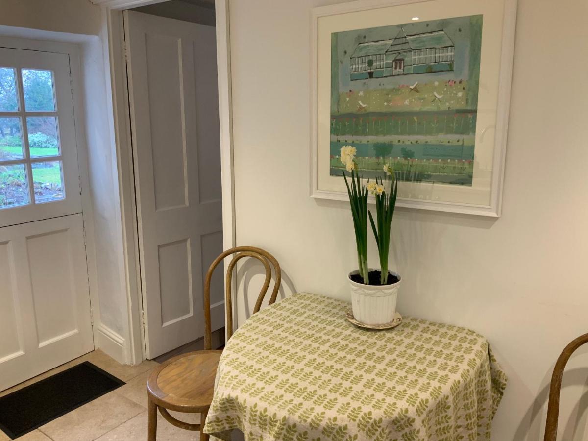 Masons Cottage, An Idyllic Retreat In An Area Of Outstanding Beauty, Close To Blenheim Palace, Oxford & The Cotswolds Stonesfield Exterior photo