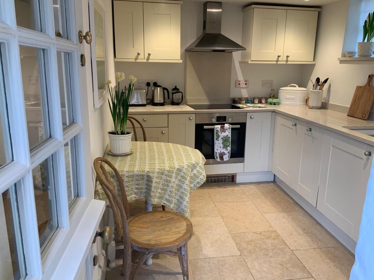 Masons Cottage, An Idyllic Retreat In An Area Of Outstanding Beauty, Close To Blenheim Palace, Oxford & The Cotswolds Stonesfield Exterior photo